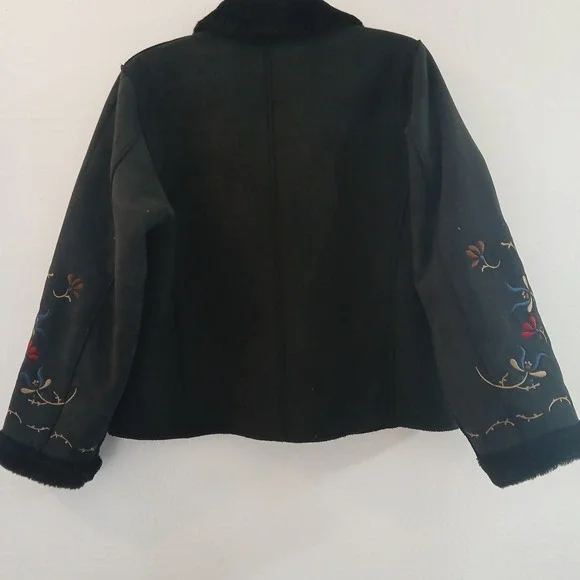 (Relativity) Ladies Jacket Sz M Black Suade Embroidered Flowers Sherpa Lining - Picture 7 of 16